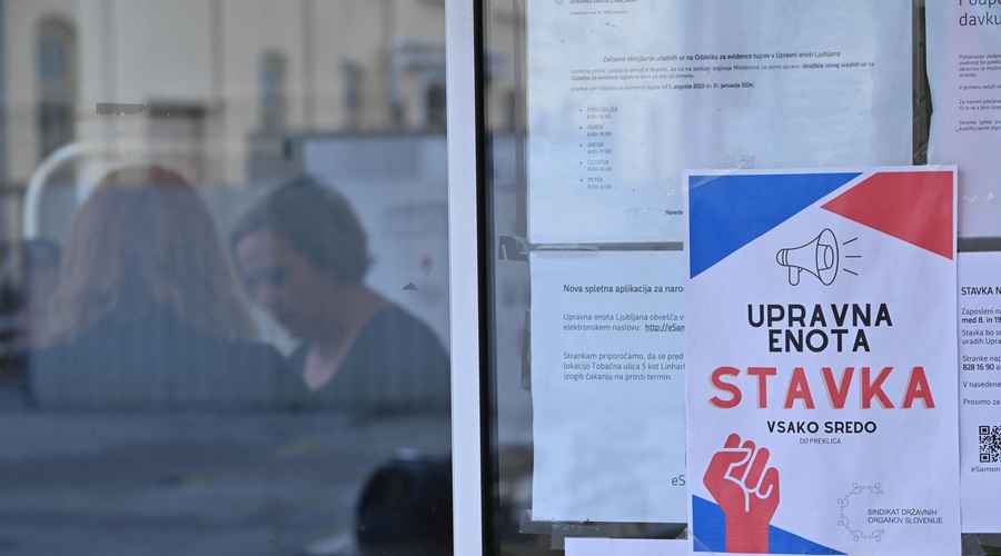 Upravna enota (foto: Bobo/Žiga Živulović jr.)