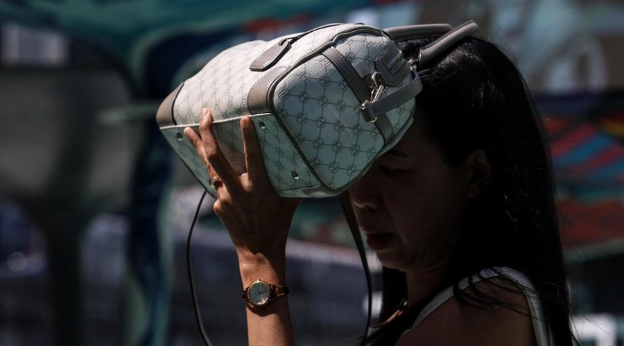 Temperature dosegajo rekordne vrednosti, padajo že opozorila pred izrednimi vremenskimi razmerami (foto: Profimedia)