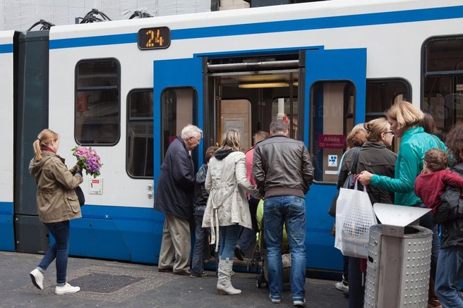 Amsterdam tramvaj javni prevoz