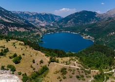 Odkrijte skrite bisere italijanskih jezer, ki jih večina turistov ne pozna