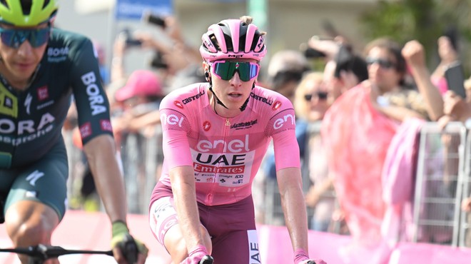 Enajsta etapa dirke po Italiji gre domačinu, je Pogačar obdržal rožnato majico vodilnega? (foto: Profimedia)