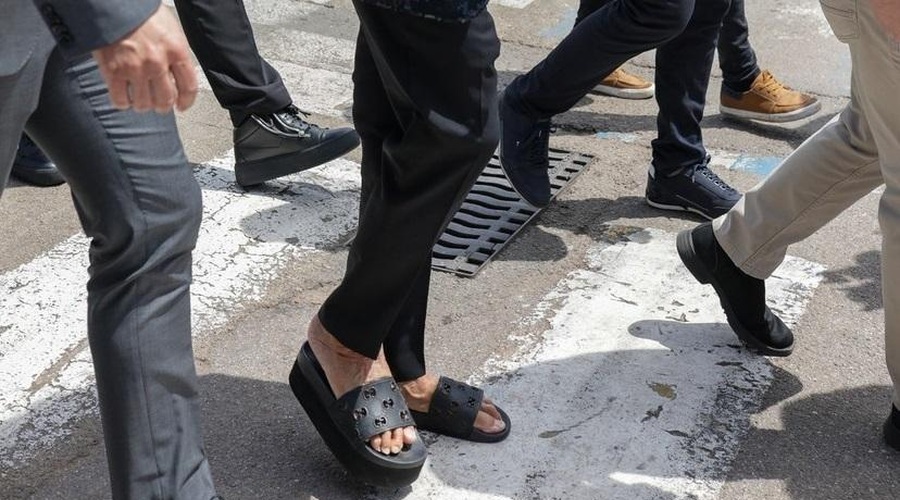 Ste vedeli, da ima slavni roker eno nogo krajšo? Zato nosi posebno obutev (foto: Profimedia)