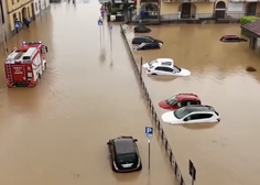 Milano prizadele obilne padavine in poplave: najhujše šele prihaja (VIDEO)