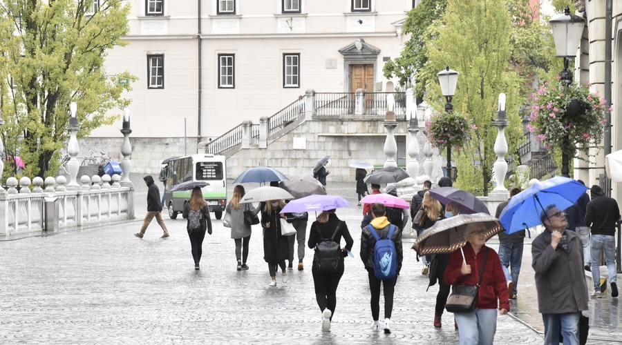 Ne le dež, pričakujte tudi ... (foto: Bobo)