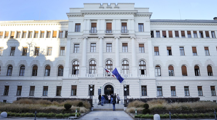Kemik hotel naročiti umor kar treh oseb, za to pa izbral še posebej grozljive načine (foto: Profimedia)