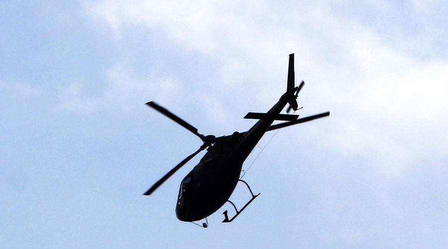 Nesreča predsedniškega helikopterja: reševalni ekipi se še ni uspelo prebiti do potnikov (foto: Profimedia)