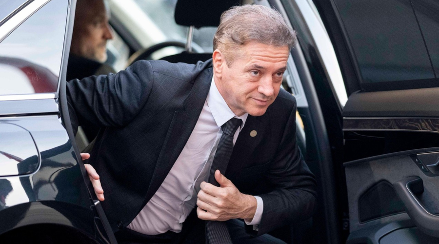 Kako zadovoljni so ljudje z delom vlade Roberta Goloba? Zadnja raziskava javnega mnenja kaže, da ... (foto: Profimedia)