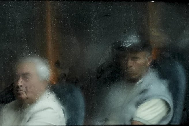 vreme oseba avtobus