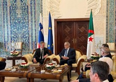 Golob z delegacijo v Alžiriji za povečanje dobave zemeljskega plina. Podpisali so tudi ...