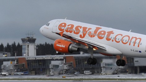 Easyjet Brnik letalisce Jozeta Pucnika