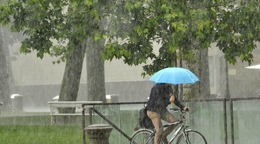 Zakaj je bil letošnji maj drugačen? Podatki vas bodo presenetili, saj kažejo, da je bil nadpovprečno ... (foto: Žiga Živulovič jr./Bobo)