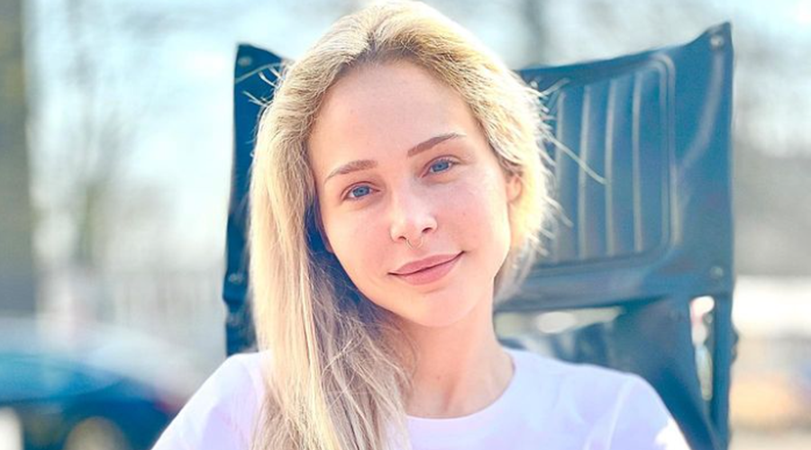 Ženska, ki si je noge podaljšala za 15 centimetrov, dejanje obžaluje: "Sram me je ..." (FOTO) (foto: Theresia Fischer/Instagram profil/Posnetek zaslona)
