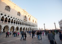 Konec enodnevnih skupinskih izletov tudi za slovenske turiste v Benetkah?
