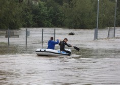 Jug Nemčije v primežu poplav, ljudi rešujejo tudi s helikopterjem