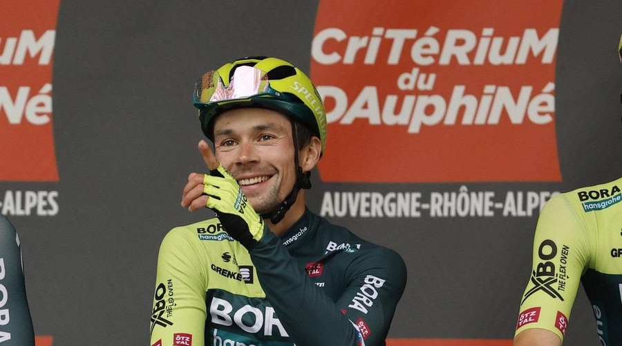 Vrnitev kolesarske mrzlice! Roglič varno v cilj, sprint prve etape Pedersenu (foto: Profimedia)