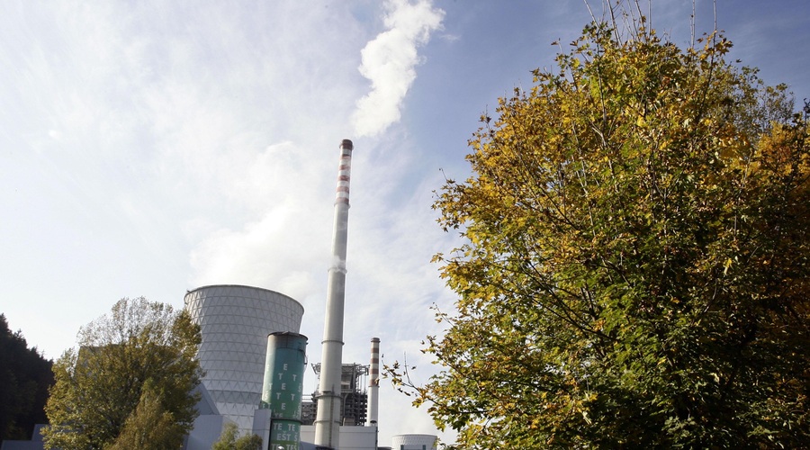 Slovenija bo dobila prvo plavajočo sončno elektrarno (zakaj nekateri temu nasprotujejo?) (foto: Bobo)