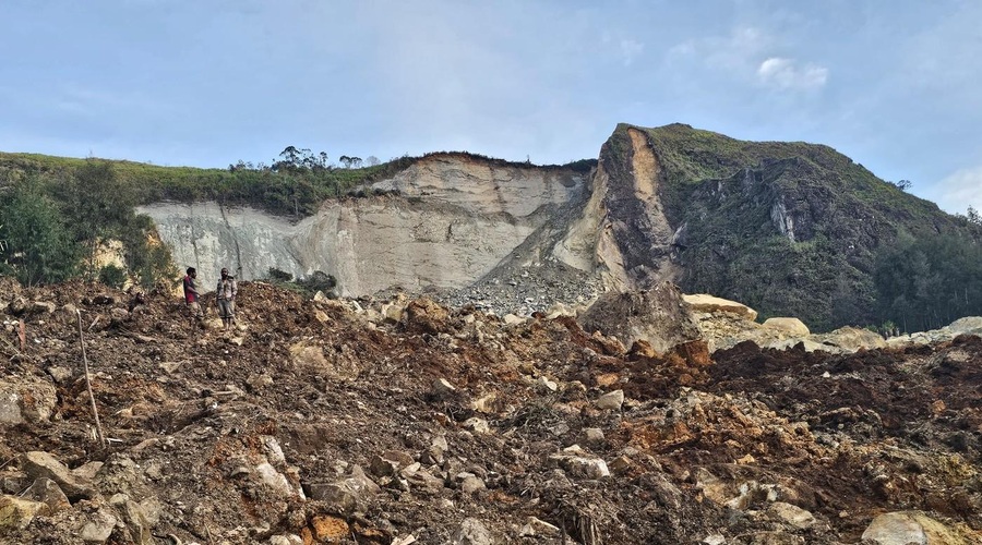 Ne bodo več iskali trupel pogrešanih, ki jih je zasul plaz (foto: Profimedia)