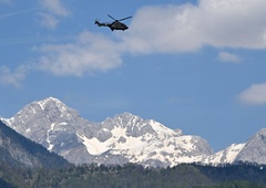 Helikopterskih reševanj v gorah vse več: "Ne silite v gore, sploh pa ne v alpinistične smeri, če obstaja verjetnost neviht"
