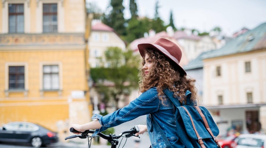 Skrb vzbujajoč svetovni fenomen pojasnjen: dekleta po vsem svetu dobivajo menstruacijo prezgodaj, krivo pa je ... (resnica vas bo šokirala) (foto: Profimedia)