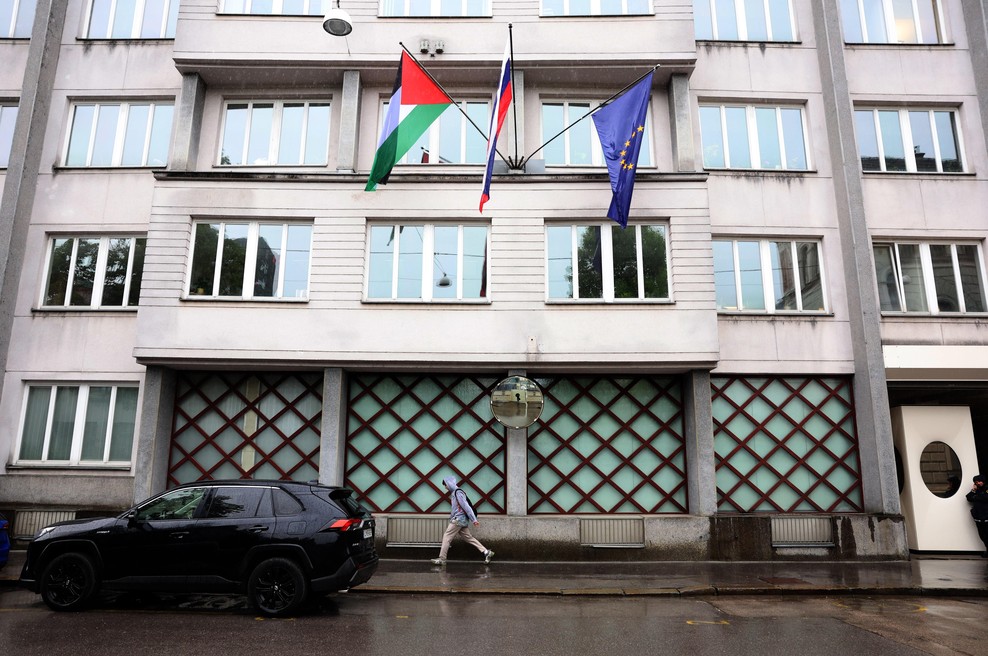 Izrael na pogovor poklical slovensko veleposlanico (foto: Bobo)