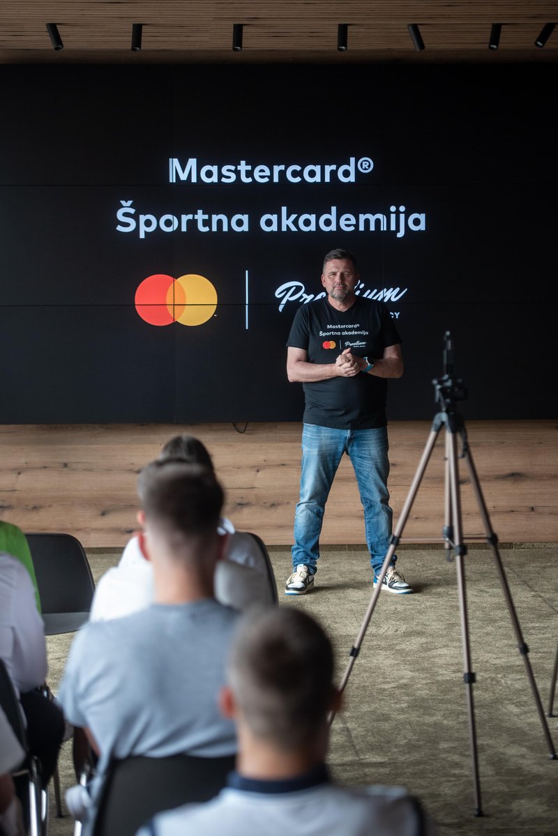 Vodja postaje Moj prvi intervju ter vodja poslovnih programov na Športni agenciji Proelium, Damir Battisti