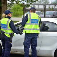 policija