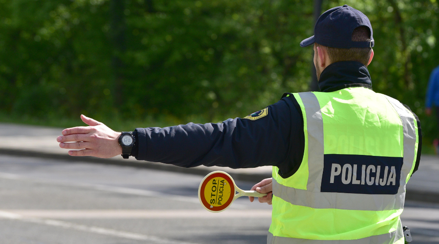 Do konca meseca na cestah več policistov, to je razlog (foto: Bobo)