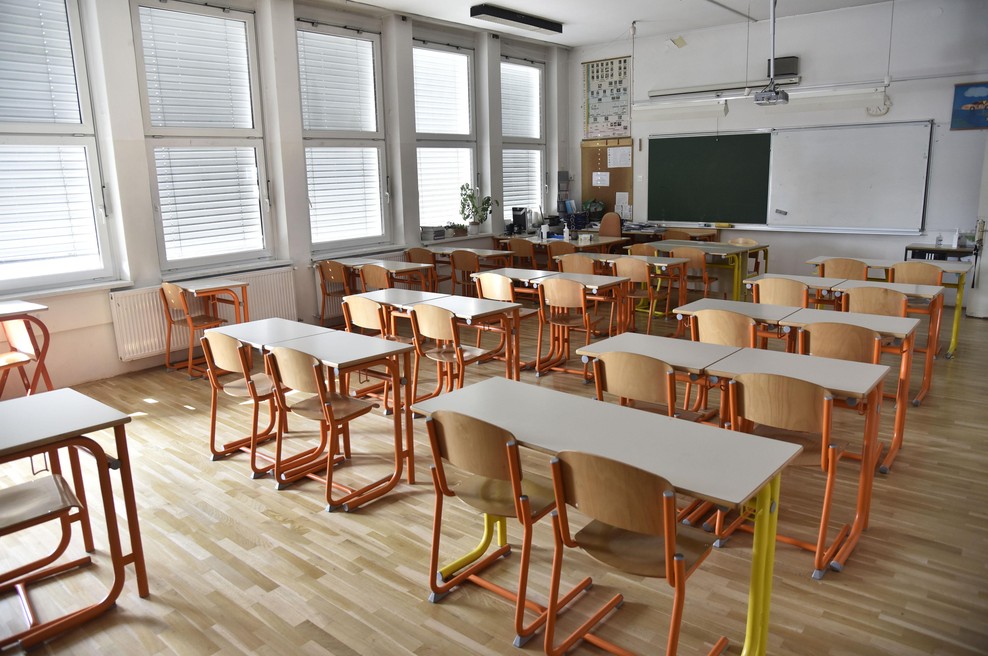 Ta teden na preizkušnji realno znanje več kot 60.000 slovenskih učencev (foto: Bobo)