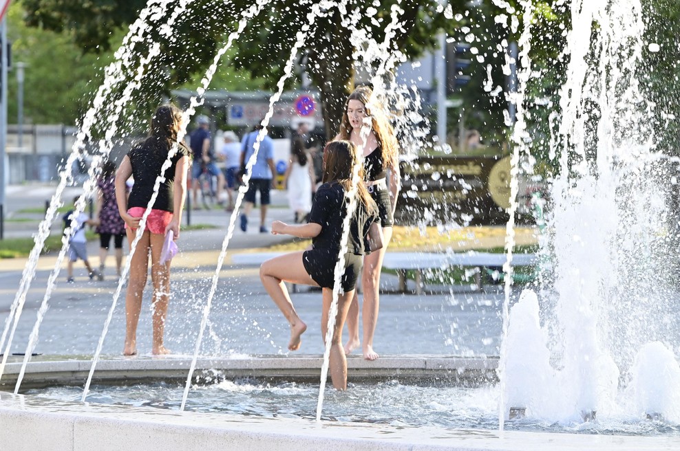 Kako visoko se bodo povzpele temperature danes? (foto: Žiga Živulović jr./BOBO)