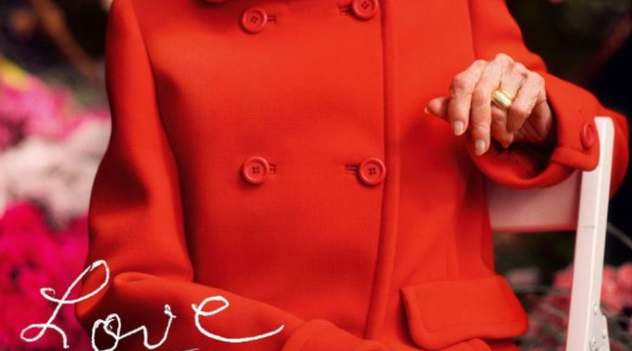 Prelom v svetu mode: na naslovnici Vogua obraz 102-letnice (FOTO) (foto: posnetek zaslona/Instagram Vogue Germany)