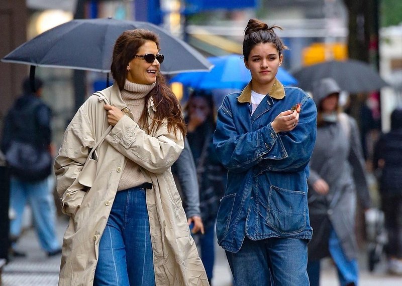 Katie Holmes in hčerka Suri Cruise