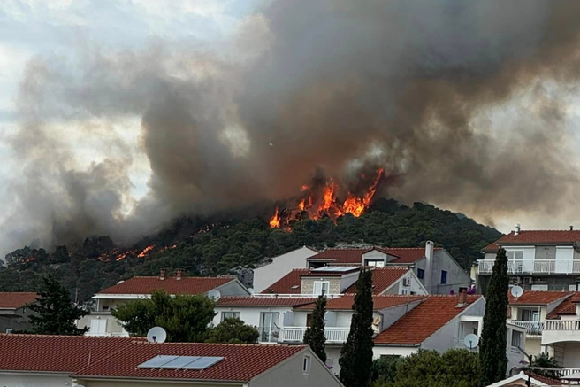 požar Hvar