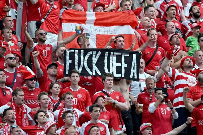 Zaradi transparenta bo danska zveza plačala 10.000 evrov kazni