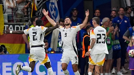 Zadnji gol Nemcev proti Švici še naprej odmeva, a več pozornosti jemlje znesek njihove nagrade