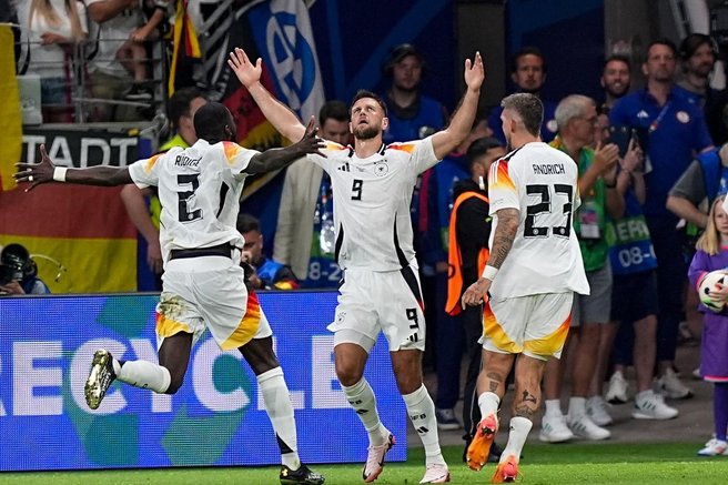 Zadnji gol Nemcev proti Švici še naprej odmeva, a več pozornosti jemlje znesek njihove nagrade