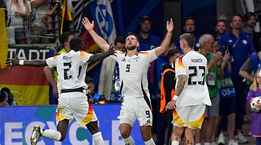 Zadnji gol Nemcev proti Švici še naprej odmeva, a več pozornosti jemlje znesek njihove nagrade (foto: Profimedia)