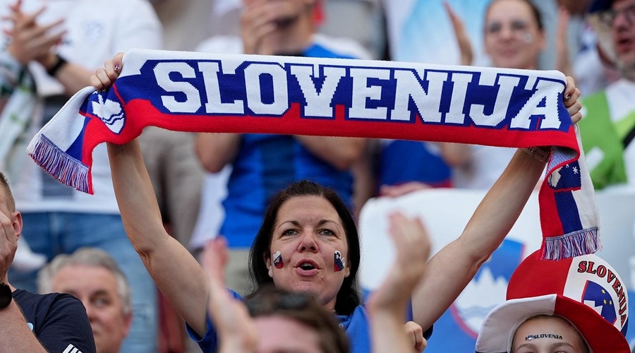 Novo pereče vprašanje po zgodovinskem uspehu: s kom se bo Slovenija pomerila v osmini finala? (foto: Profimedia)