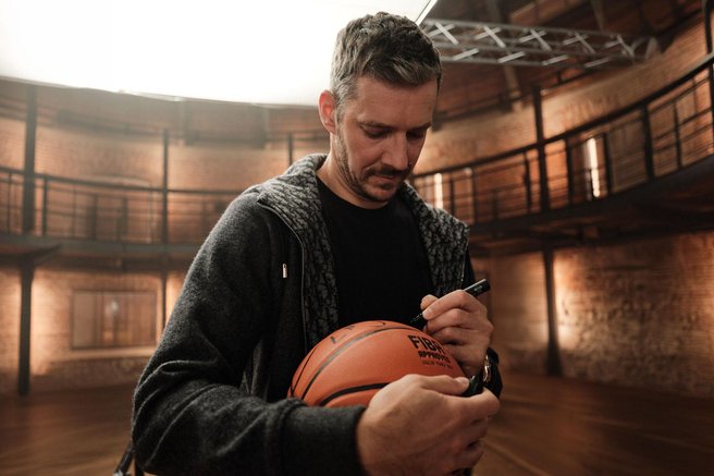 Goran Dragić košarkar nagradna igra žoga