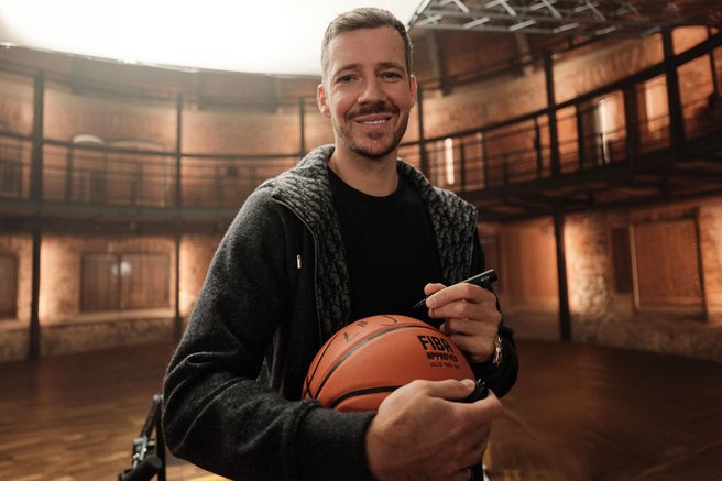 Goran Dragić košarkar nagradna igra žoga