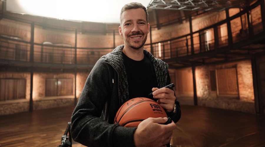 Velika nagradna igra: Goran Dragić podarja podpisano košarkarsko žogo! (foto: Sami Rahim)