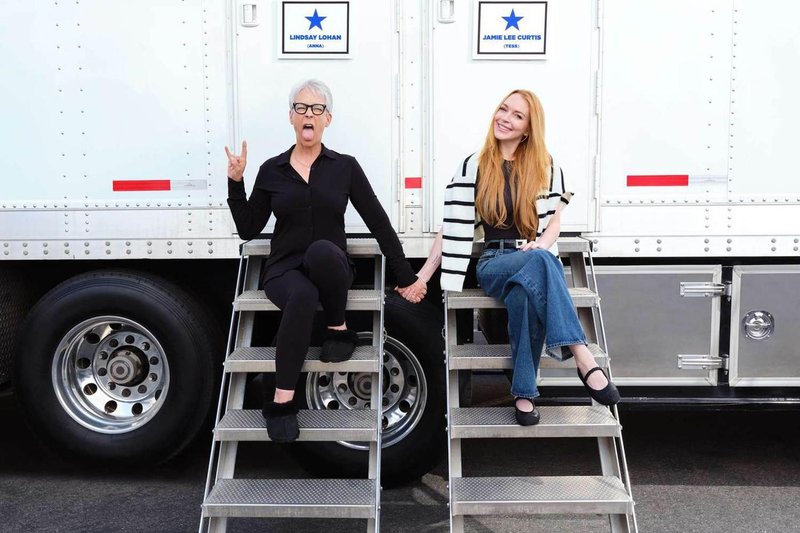 Jamie Lee Curtis in Lindsay Lohan