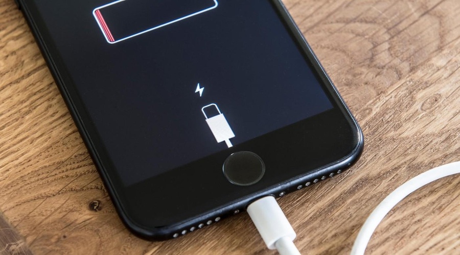 Zakaj se baterija na telefonu tako hitro izprazni? Znanstveniki našli rešitev za težavo, ki muči številne (foto: Profimedia)