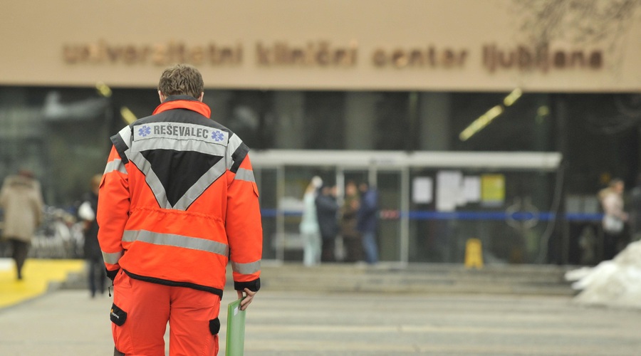 Večje tehnične težave v UKC Ljubljana: paciente prosijo, naj se usmerijo v druge urgentne centre (foto: Žiga Živulović Jr./Bobo)