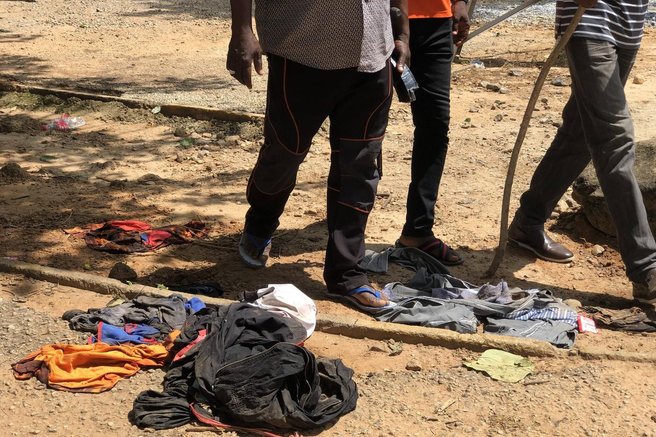 V brutalnem napadu ubitih 30 ljudi