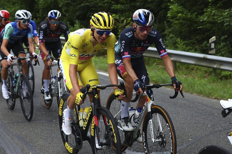 Vozniki na Obali, pozor! Lahko obstanete na cesti