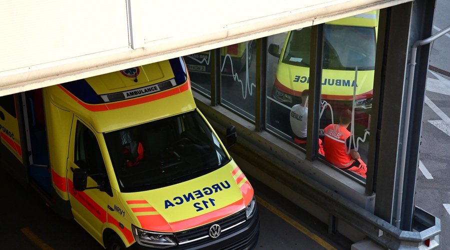 Na urgenci obravnavali okužbo z ošpicami: ste bili v stiku z bolnim? (foto: Bobo)
