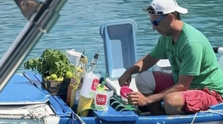 Hedonizem na valovih: najboljši koktajl na Jadranu boste dobili ... (foto: TikTok/themaxwellstravel)