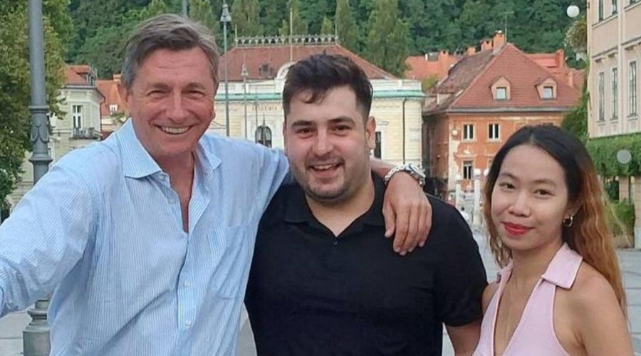 Borut Pahor pokvaril zaroko: "Ona me debelo pogleda, on pa obupano skoraj v jok" (foto: Instagram/borutpahor)