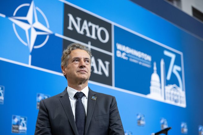 Robert Golob vrh Nata politiki zasedanje Washington