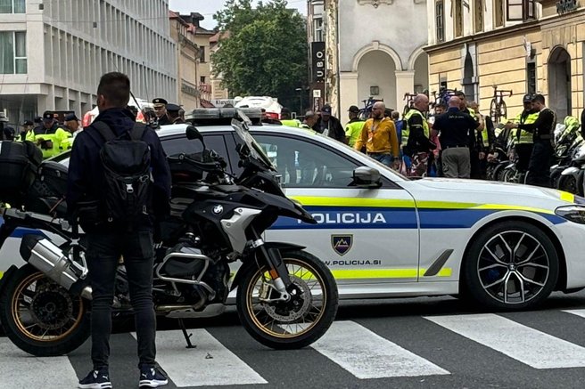 policija